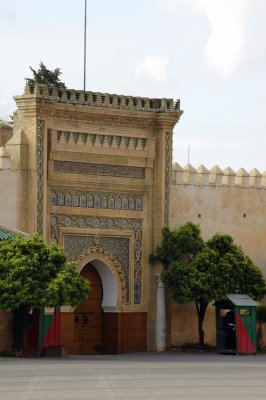 main entrance to the Royal Palace