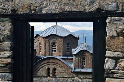 Sv Pantelejmon Monastery, Gorni Nezeri