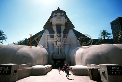 the luxor 002(7-02).jpg