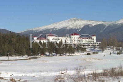 Mt Washington Hotel and the Presidential Range 004(2-04).jpg