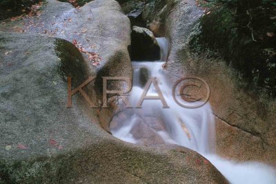 the basin 003(10-02).jpg
