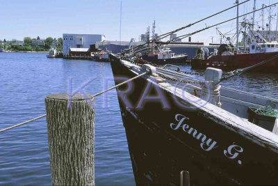 Jenny G and Gloucester Harbor 001(6-03).jpg