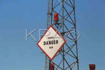 signs 005(7-01).jpg