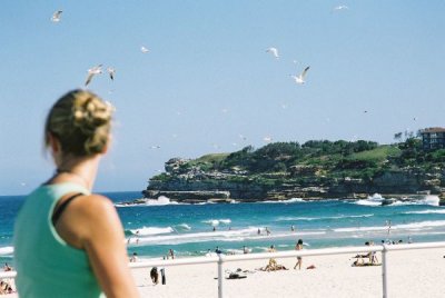 F1090016_bondigirl.jpg