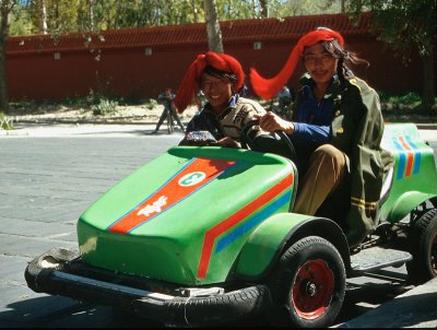 First driving lessons (Tibet)
