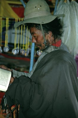  Man with hat (Tibet)