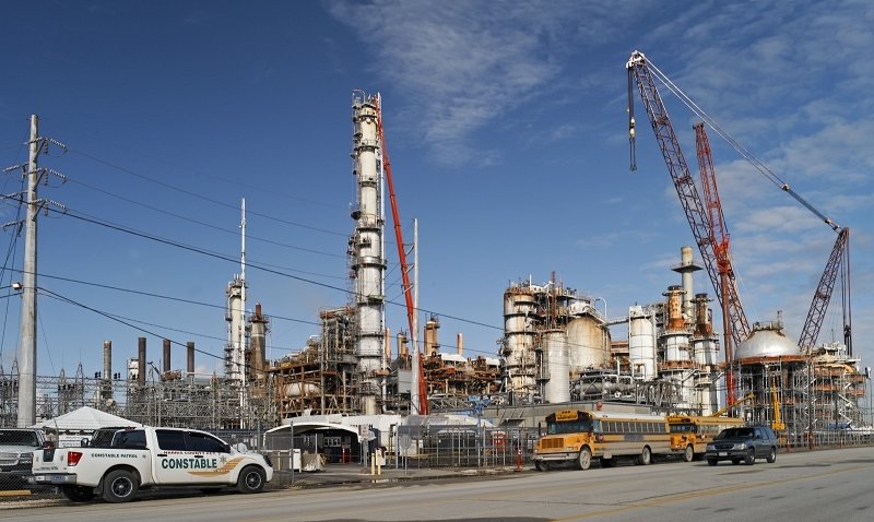 Lyondell refinery tower