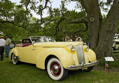 Packard Darrin 1939 