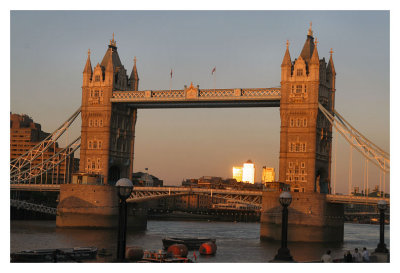 Tower Bridge - Sun Down