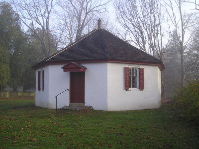 6-sided schoolhouse