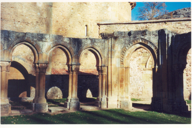 Monesterio de San Juan de Duero 3