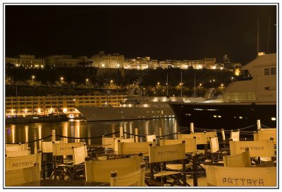 Bar in the harbour