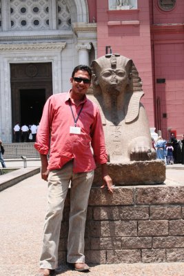 A. Egyptian Museum My museum guide Abd El-Hakam.JPG