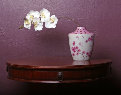 Orchid in Asian Vase 02.jpg