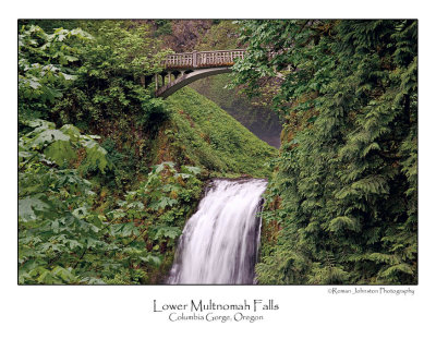 Lower Multnomah Falls.jpg
