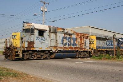 CSX brings out their finest to switch near Doyle Yard