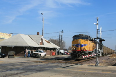 CN&W Depot Rochelle, Illinois. UP Train .JPG
