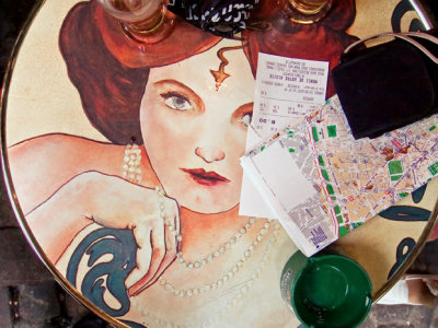 Caf table Montmartre