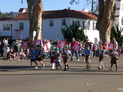 Most Holiday Spirit: La Mesa Girl Scouts Troops 6616 and 6176