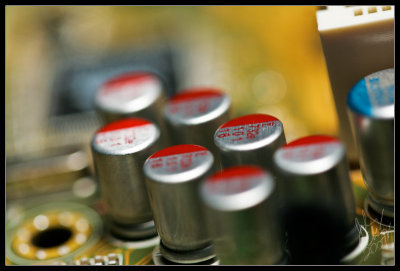 Caps