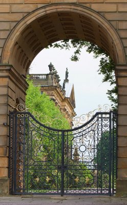 Private Entrance Gate