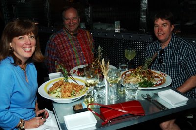 Dinner at Hash House a Go-Go