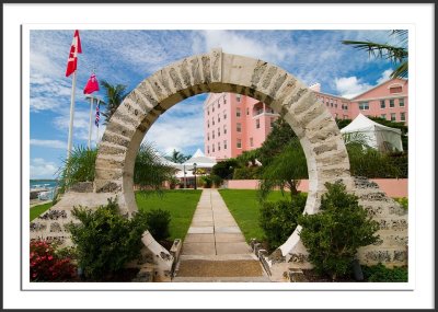 Entrance to the hotel grounds through the Moongate