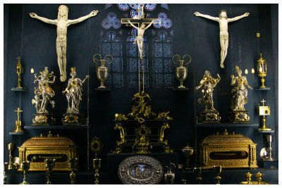 Collectibles - The Treasury Notre Dame