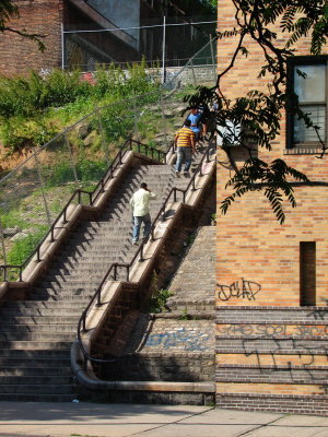 Next to the building up the steps to Davidson Ave. COPYRIGHT PAT MORGAN 2007