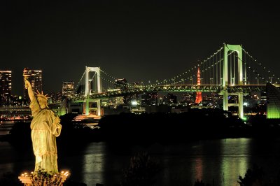 Statue of Liberty & Rainbow Bridge (Night)