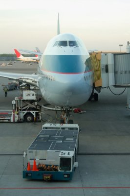 Boeing 747-412