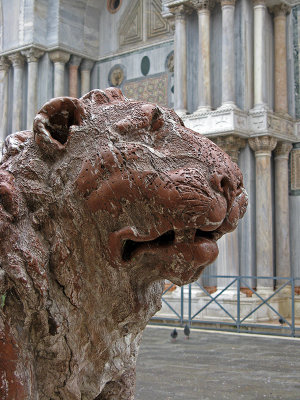 Piazzetta dei leoncini  0356