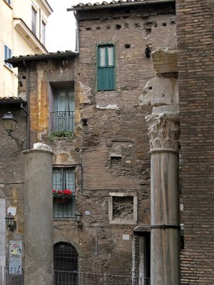 Via near Teatro di Marcello  0645