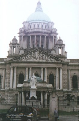 Belfast Northern Ireland City Hall.jpg