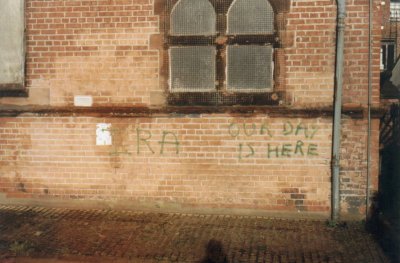 Derry Northern Ireland IRA.jpg