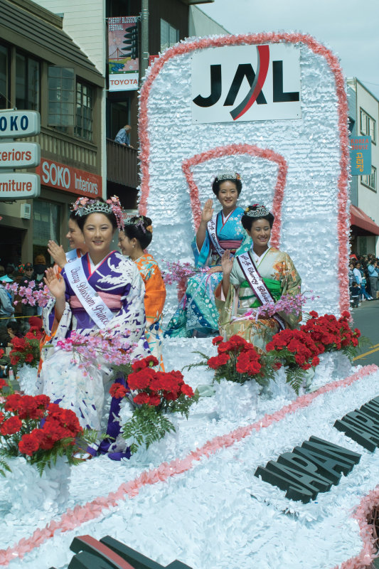 SDIM2013 Cherry Blossom Queen and Princesses.jpg