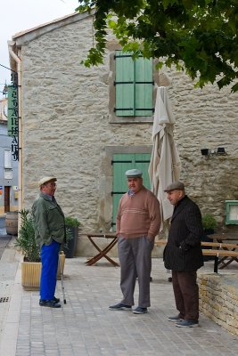 Gathering in the square at Aigne