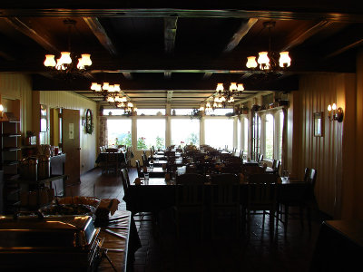 Dining room in Wright Hall