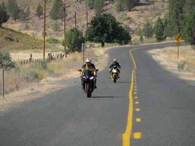 nobowl-bob-riding-in-2.jpg