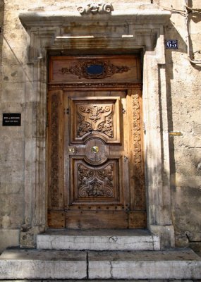 Door, Aix