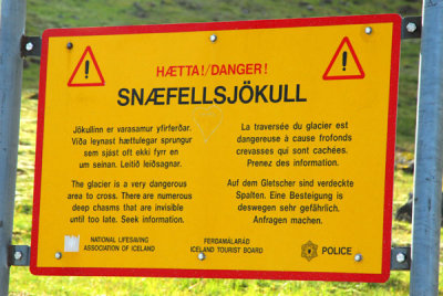 Warning sign of the dangers of glaciers, Snæfellsnesjökull