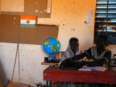Visit to the one room schoolhouse on the Niger River island by Ayorou