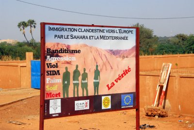 Clandestine Immigration to Europe by the Sahara and the Mediterranean - Banditry Agression Violence AIDS Hunger Thirst Death