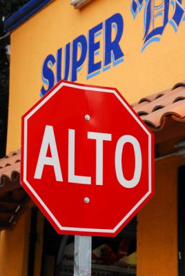 Mexican stop sign