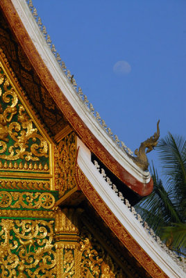 Haw Pha Bang roof detail