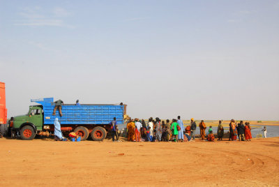 Bella clan unloading their truck