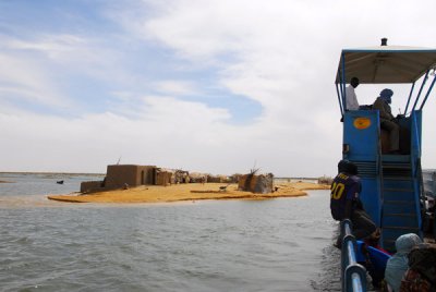 A spit of land connected to the south bank of the Niger River