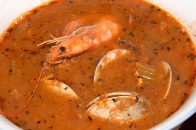 Christmas Eve zuppa di mare (seafood soup)
