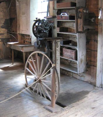 Tire Drilling Machine