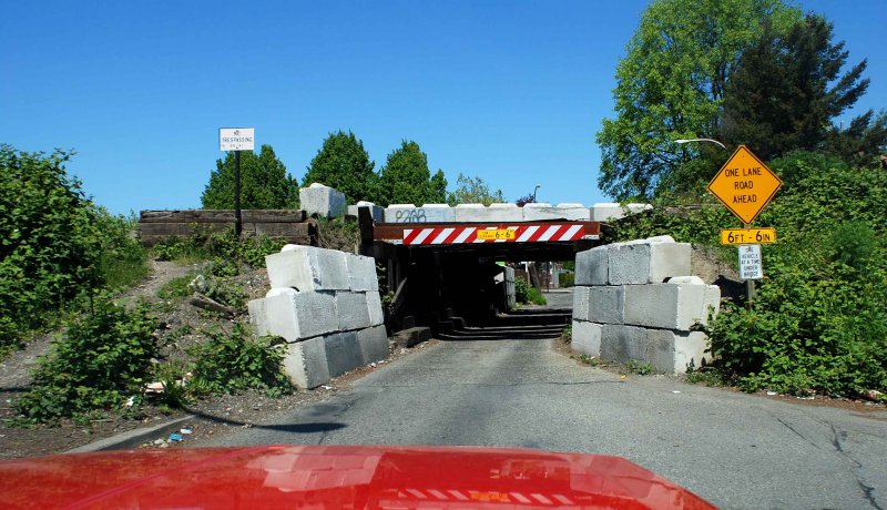 Shattuck Avenue underpass (looking northward)---roof racks could be a problem